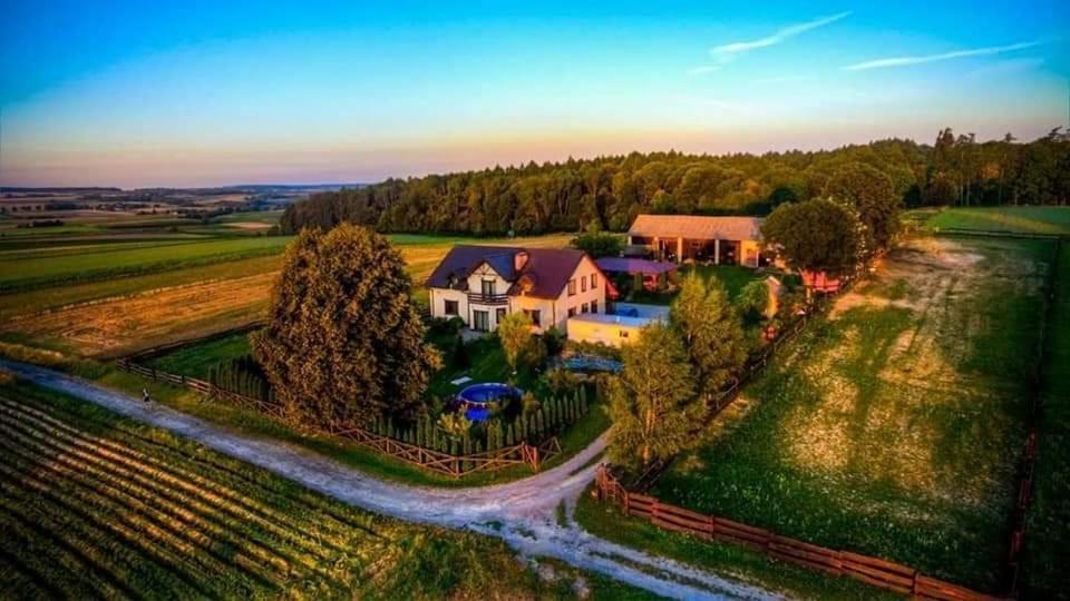 Balkanowka Krasniczyn Экстерьер фото